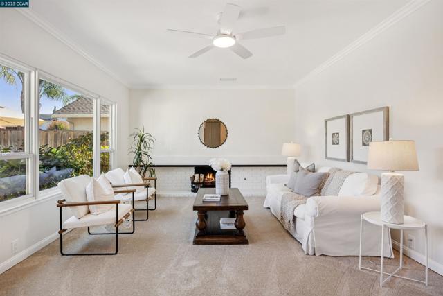 4697 Canary Dr, Pleasanton CA: https://media.crmls.org/mediaz/82955c52-7272-4d87-a881-ee907fb70a14.jpg