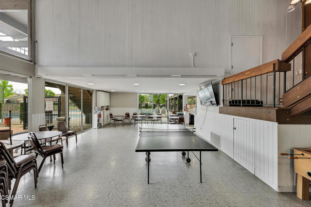 2108 N Brower Street, Simi Valley CA: https://media.crmls.org/mediaz/8297fdc4-f784-499f-bead-757fee298fed.jpg