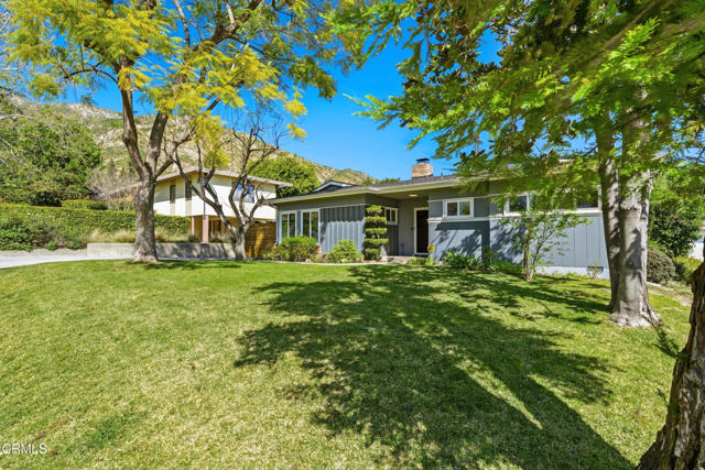 442 Crestvale Drive, Sierra Madre CA: https://media.crmls.org/mediaz/82984e77-3275-4ab8-818b-45ee46047a97.jpg