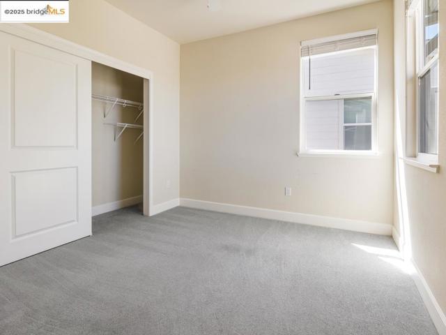 270 Guthrie Lane, Brentwood CA: https://media.crmls.org/mediaz/8298ff7f-0f62-4bda-8b2e-59fcef811356.jpg