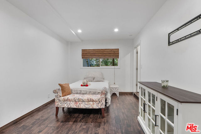 4713 Bedel Street, Woodland Hills CA: https://media.crmls.org/mediaz/829965f1-14e4-4c80-b216-44eac36fa877.jpg