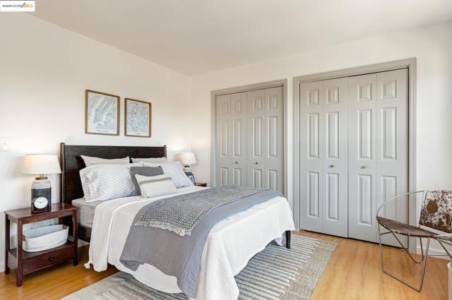 4353 Terrabella Way, Oakland CA: https://media.crmls.org/mediaz/829996eb-5354-4c03-ba6b-b0dea6b2c07b.jpg