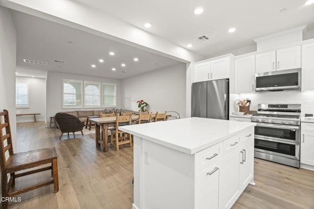 Detail Gallery Image 22 of 55 For 745 Winchester Dr, Oxnard,  CA 93036 - 4 Beds | 3/1 Baths