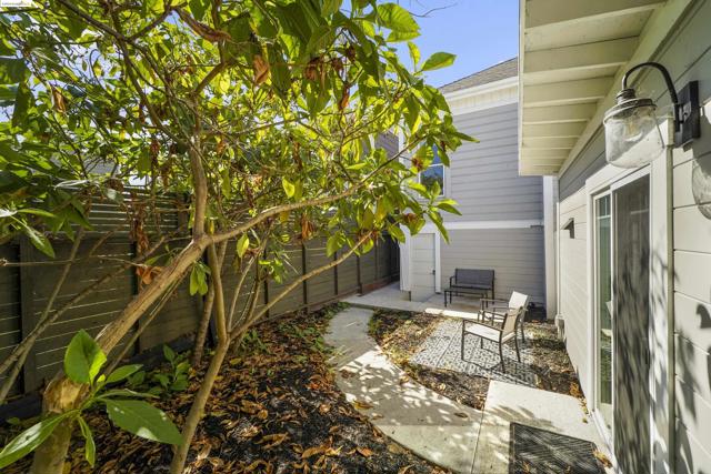 Image 43 of 57 For 1662 14th Street