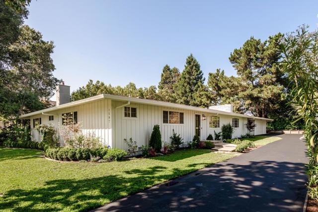 1597 Edgewood Drive, Palo Alto CA: https://media.crmls.org/mediaz/829a1f08-07eb-4d61-a3d3-ec60813042d6.jpg