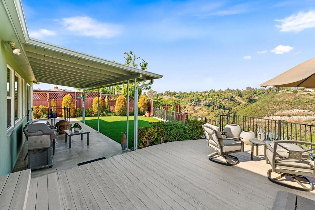 4662 Lucille Dr - photo 5