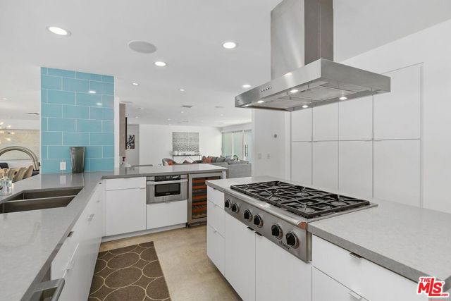 475 W Stevens Road, Palm Springs CA: https://media.crmls.org/mediaz/829bea20-0c74-4e2d-aaf3-70bcef8702b7.jpg