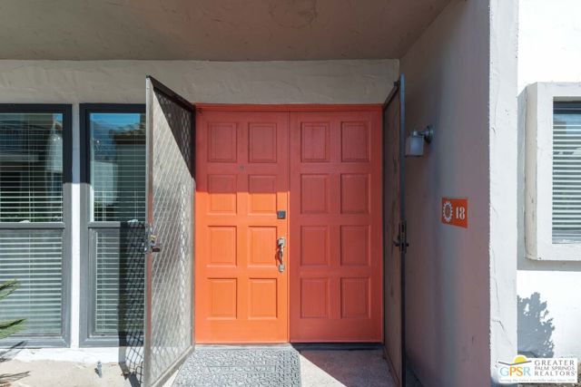 1720 E Camino Parocela, Palm Springs CA: https://media.crmls.org/mediaz/829d217f-e6a0-420e-922d-b5b5c3bae4ed.jpg