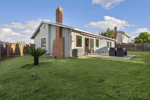 2805 Gazelle Drive, Campbell CA: https://media.crmls.org/mediaz/829d553b-75e7-4cef-a192-47002c8aa9ac.jpg