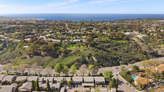 Image 35 of 40 For 8503 Villa La Jolla Dr E