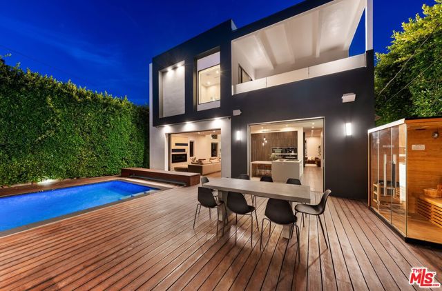 1609 N Stanley Avenue, Los Angeles CA: https://media.crmls.org/mediaz/829e6db6-aff5-4e58-bde0-62716891c08d.jpg