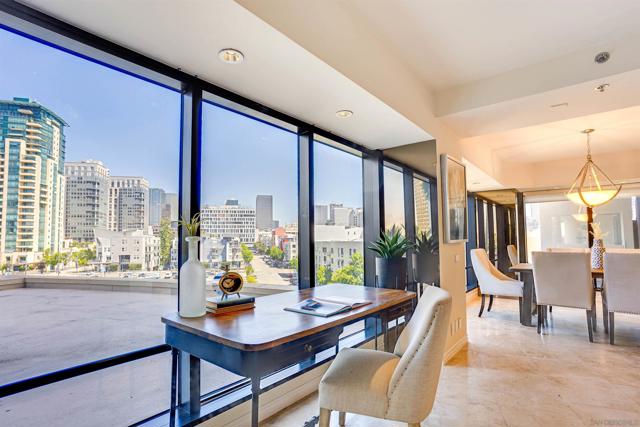 100 Harbor Dr, San Diego CA: https://media.crmls.org/mediaz/829ecf36-8728-4f8f-85de-a44ff6436dae.jpg