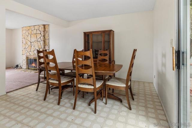 10021 Sierra Bonita, Spring Valley CA: https://media.crmls.org/mediaz/829f305f-44ab-4a5b-babf-6c3d17e10d11.jpg