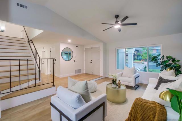 13856 Paseo Cardiel, San Diego CA: https://media.crmls.org/mediaz/829f4e6c-6567-4772-abac-89786ddcd3fb.jpg