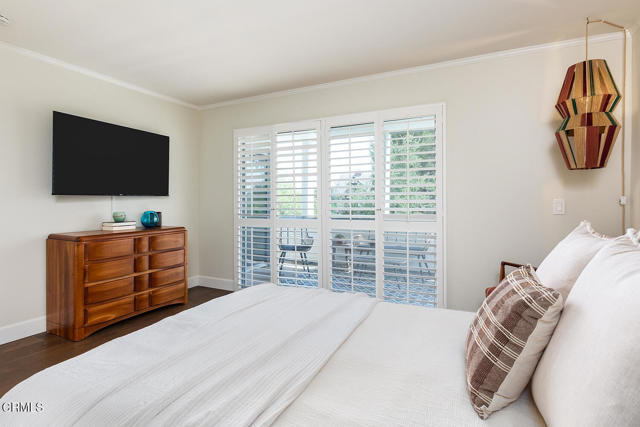 190 Arroyo Terrace, Pasadena CA: https://media.crmls.org/mediaz/829f7701-74f0-4f75-80d6-ff9a42bda978.jpg