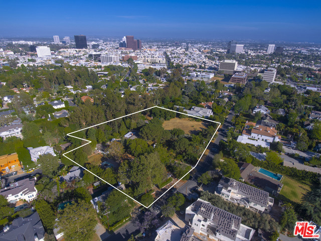 Photo of 406 S SALTAIR Avenue, Los Angeles, CA 90049