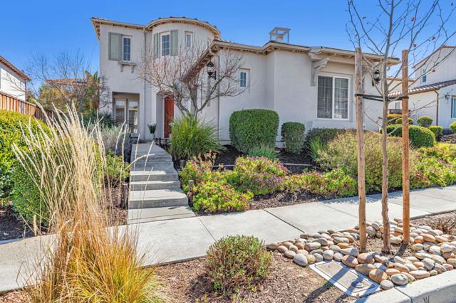 2645 Muirfield Way, Gilroy CA: https://media.crmls.org/mediaz/82a055da-d9f3-4e3e-a022-505b30ea10f2.jpg