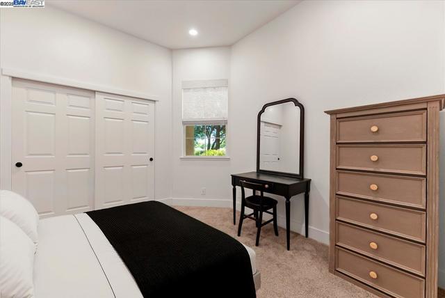 3319 Besana Dr, El Dorado Hills CA: https://media.crmls.org/mediaz/82a0f156-0d86-4dff-936c-f9f7ab1789b2.jpg