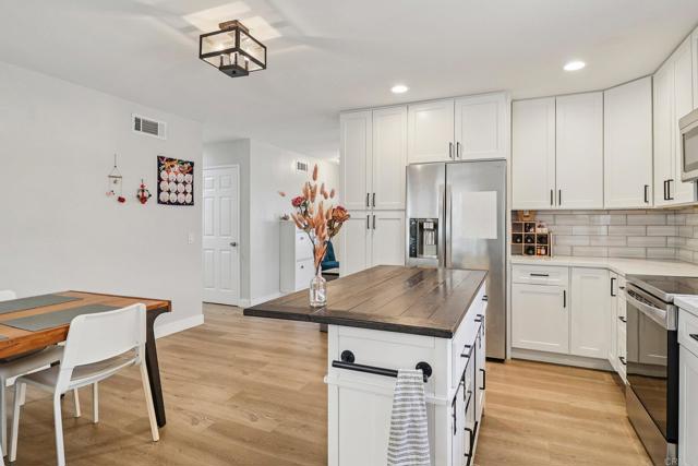 Detail Gallery Image 15 of 28 For 1402 E Lincoln Ave, Escondido,  CA 92027 - 3 Beds | 2 Baths