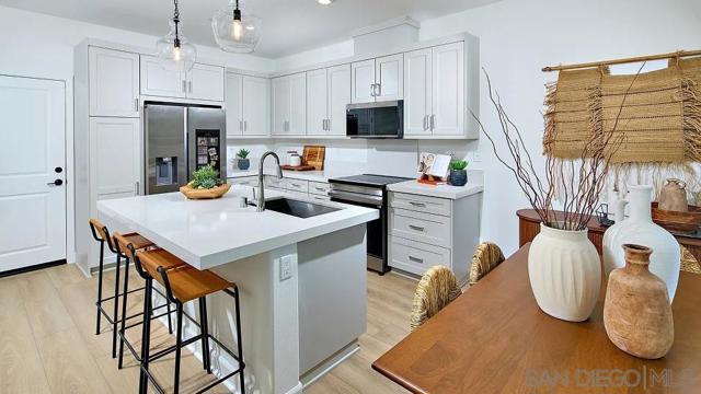 1059 Spike Street, Chula Vista CA: https://media.crmls.org/mediaz/82a41c61-4f8a-453f-8ced-dc233c160ac3.jpg