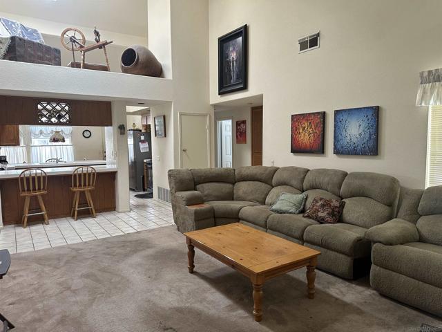 2884 Sage View Dr, Alpine CA: https://media.crmls.org/mediaz/82a506d4-e706-41c8-a322-65128c08a4b6.jpg