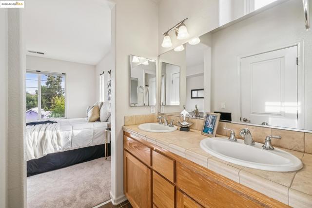 1861 Parkside Dr, Concord CA: https://media.crmls.org/mediaz/82a57f05-c74e-450b-b959-a700b3235648.jpg