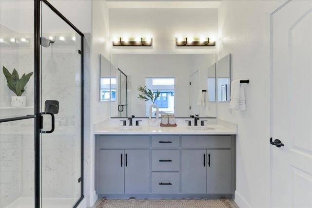 210 Waters Park Circle, San Mateo CA: https://media.crmls.org/mediaz/82a5e13c-9d6c-44de-af64-ce3c26ac416b.jpg