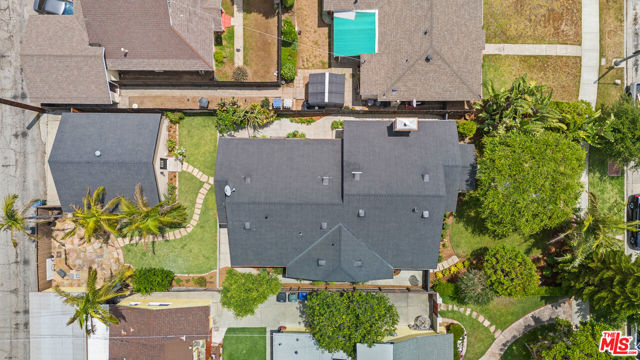 1865 E Villa Street, Pasadena CA: https://media.crmls.org/mediaz/82a63aaa-7fc4-4ab0-a6f6-20a4172e1dd6.jpg