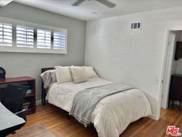 22491 Domingo Road, Woodland Hills CA: https://media.crmls.org/mediaz/82a6a5c3-e882-4f80-a9a5-9d2fdb731a6d.jpg