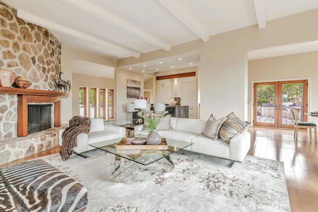 24911 Outlook Terrace, Carmel CA: https://media.crmls.org/mediaz/82a6b06f-8945-4be9-9d83-2660dc9f4197.jpg