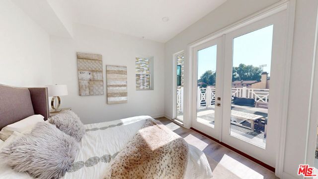 8486 N Camelia, Winnetka CA: https://media.crmls.org/mediaz/82a6c6a0-4f5b-414b-b143-28209670185d.jpg