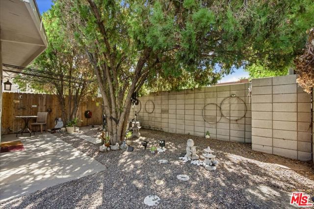 1328 E Camino Primrose, Palm Springs, CA 92264