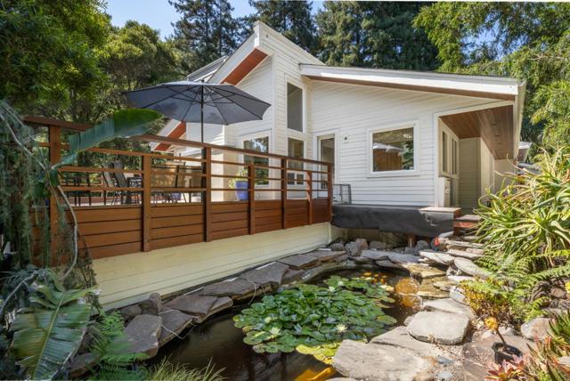 101 Endlich Drive, Santa Cruz CA: https://media.crmls.org/mediaz/82a87dd3-fdf4-4936-a898-3bcfb9333ce4.jpg