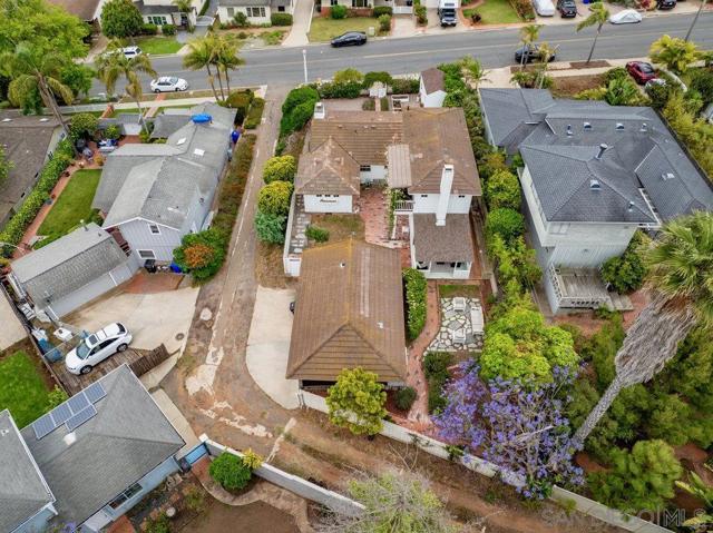 4154 Hill St, San Diego CA: https://media.crmls.org/mediaz/82aa7947-be96-4a90-991d-3ec1a35f5709.jpg