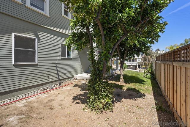 1821 25 Cypress Ave, San Diego CA: https://media.crmls.org/mediaz/82abd5a2-3038-4f66-8819-9bd69afb7129.jpg