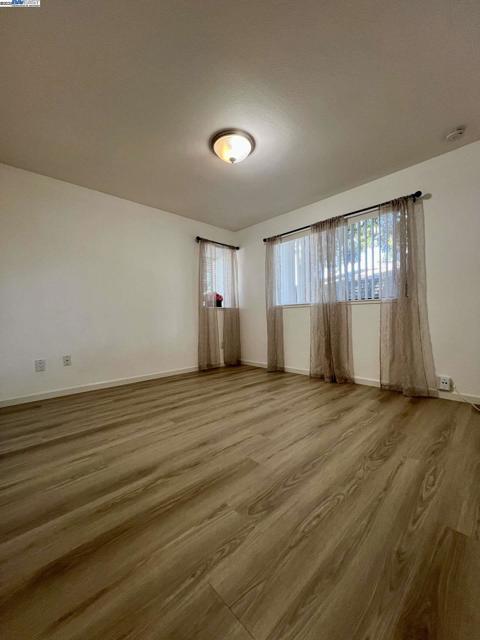 3287 Shadow Park Pl, San Jose CA: https://media.crmls.org/mediaz/82acbb8b-24c0-4500-b796-cc2f6a89eb6d.jpg
