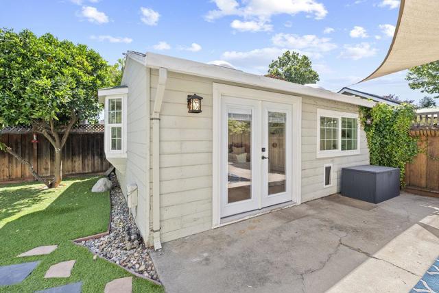 1986 Cottle Avenue, San Jose CA: https://media.crmls.org/mediaz/82add526-5bb6-49ed-afc2-e9af9275d517.jpg