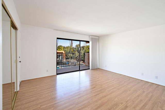 2217 Los Patos Drive, Palm Springs CA: https://media.crmls.org/mediaz/82ae9d5b-79b2-4502-90b1-8b85395d9673.jpg