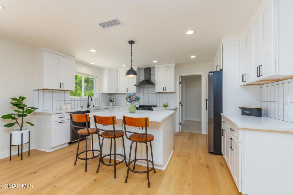 MLS #225003806 img 12