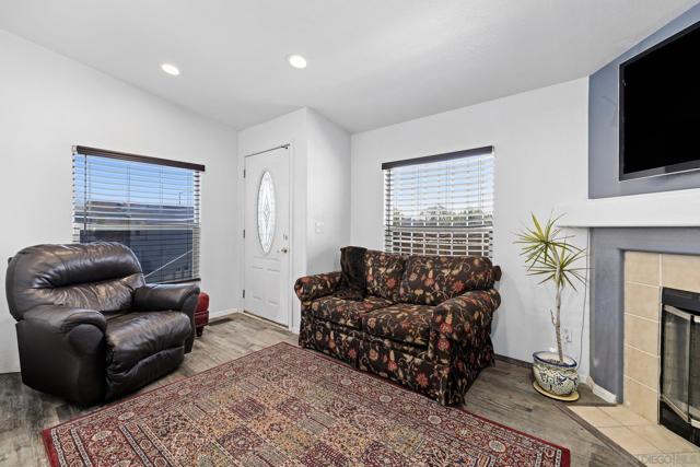2420 Palm Ave, San Diego CA: https://media.crmls.org/mediaz/82af1a1f-5e9a-4a2d-8f70-d815094cbc9f.jpg