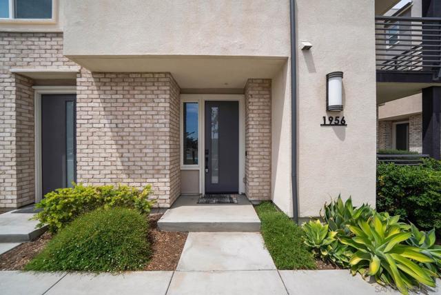 1956 Infinity Lane, Chula Vista CA: https://media.crmls.org/mediaz/82af57d9-ba48-4cf9-8bfd-47093a1533f0.jpg