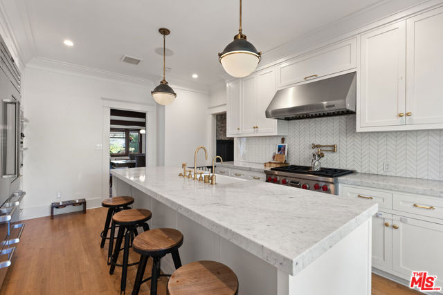 1421 Edgecliffe Drive, Los Angeles CA: https://media.crmls.org/mediaz/82af5878-c46d-4f13-a13c-f0c088f5f36d.jpg