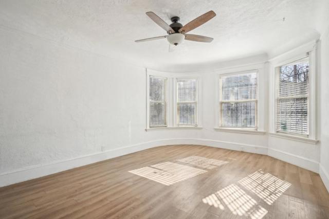 592 22nd Street, Oakland CA: https://media.crmls.org/mediaz/82afe18a-d8f4-43aa-96a1-b0e61d4418c1.jpg