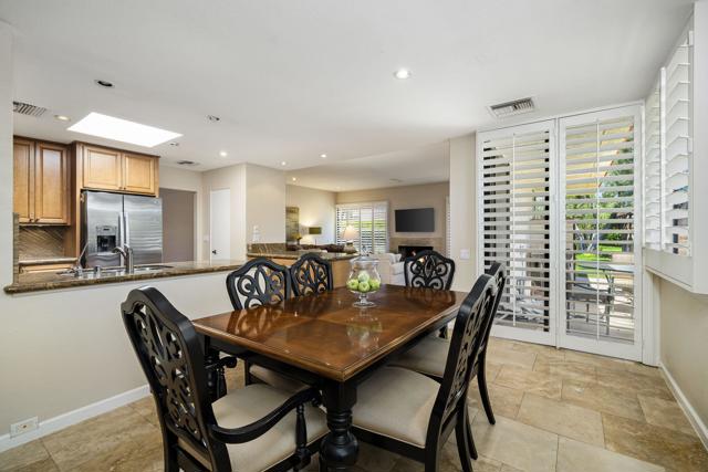 2 Rutgers Court, Rancho Mirage CA: https://media.crmls.org/mediaz/82b041f6-7ce4-4e83-ac3b-83e41b197ad7.jpg