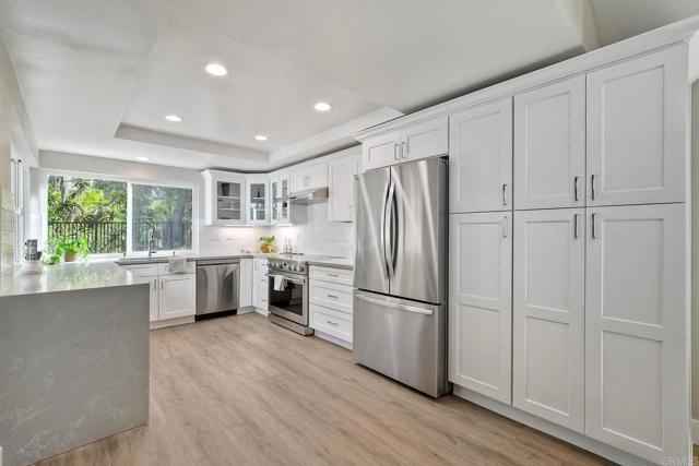 10265 Aviary Drive, San Diego CA: https://media.crmls.org/mediaz/82b07e07-f965-4f5b-8b2e-27d5a089bda6.jpg