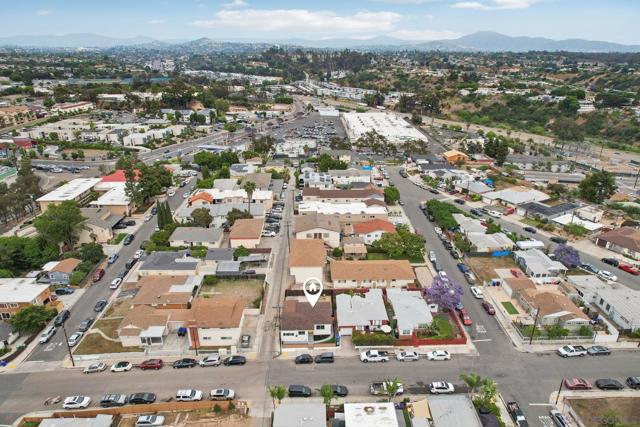 3821 Shiloh Rd, San Diego CA: https://media.crmls.org/mediaz/82b08a46-e0ef-4f49-8e81-203c73bcebde.jpg