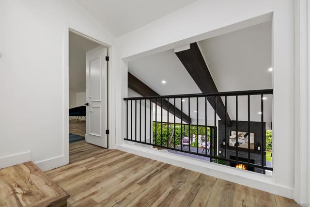 6555 Caminito Northland, La Jolla CA: https://media.crmls.org/mediaz/82b0a263-6790-46e8-8658-d3f069cd9c75.jpg