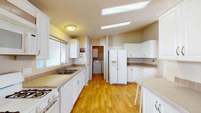 234 Lei Drive, Palm Springs CA: https://media.crmls.org/mediaz/82b0e6c0-9a2a-4f19-9365-a9a9452a2e80.jpg