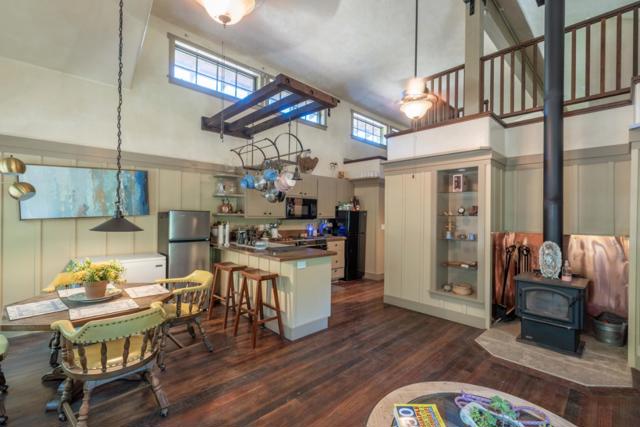 10265 Calle De Robles, Carmel Valley CA: https://media.crmls.org/mediaz/82b13fb8-c7bc-449a-bb9c-fb9e9d70e5d4.jpg