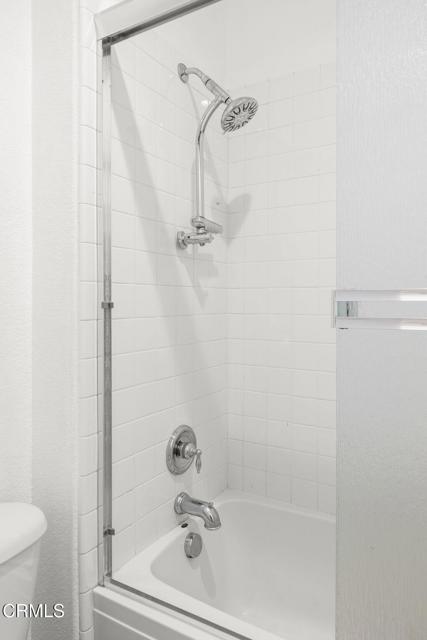 3806 Golden Pond Drive, Camarillo CA: https://media.crmls.org/mediaz/82b2a510-8f78-4d4a-97bb-b9999c7f5183.jpg